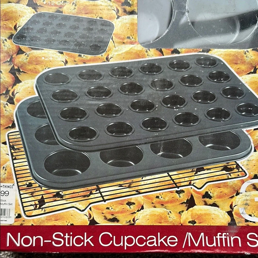 Non-Stick 3 piece Cupcake/Muffin Set
